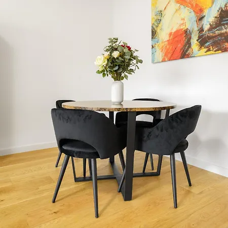 Luxury Nusco City Apartment *